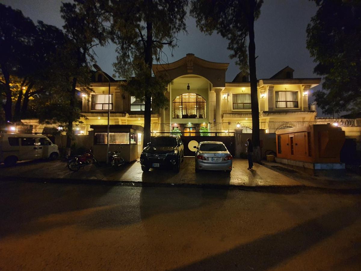 S Chalet Iszlámábád Kültér fotó