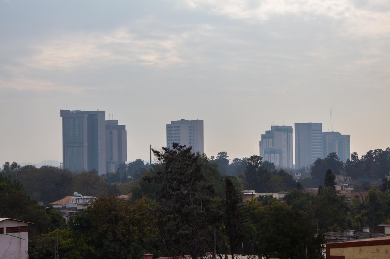 S Chalet Iszlámábád Kültér fotó