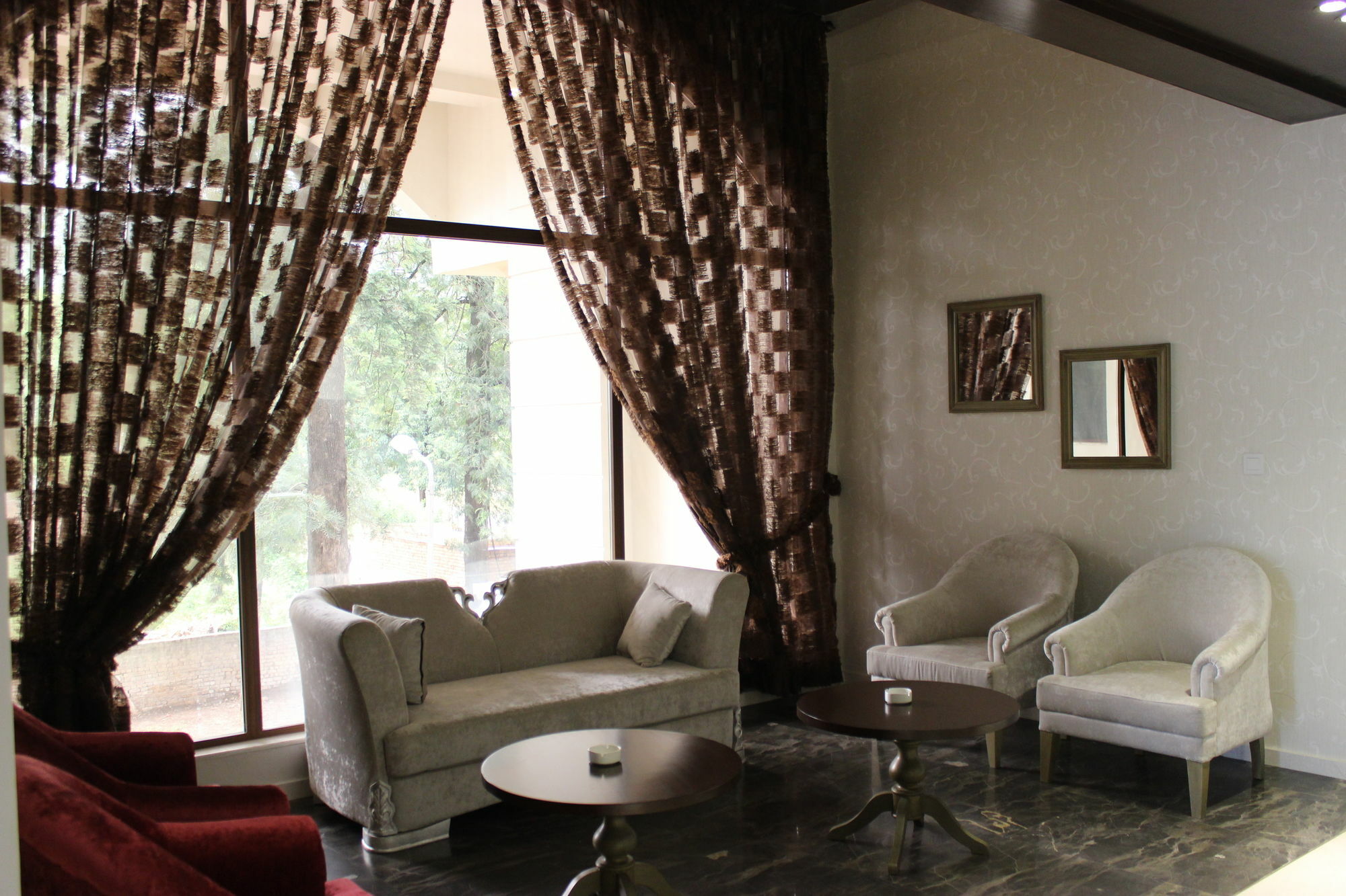 S Chalet Iszlámábád Kültér fotó